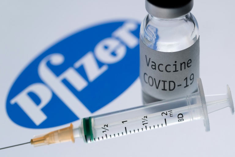  Ex-vice-presidente da Pfizer levanta falsas alegações sobre as vacinas e pandemia de COVID-19